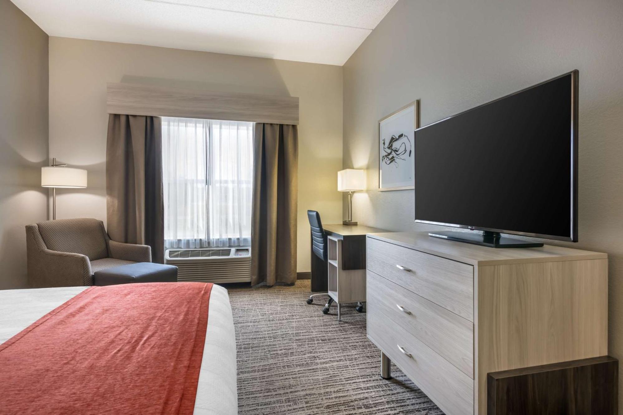 Best Western Plus Lake City Exterior photo