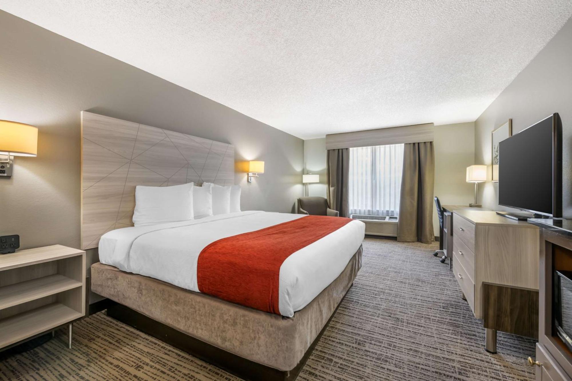 Best Western Plus Lake City Exterior photo